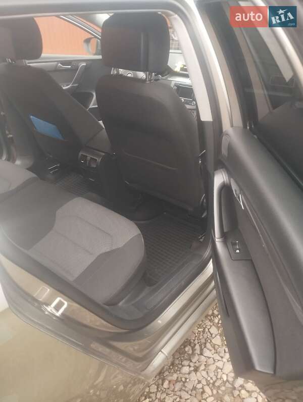 Универсал Volkswagen Passat 2012 в Иршаве