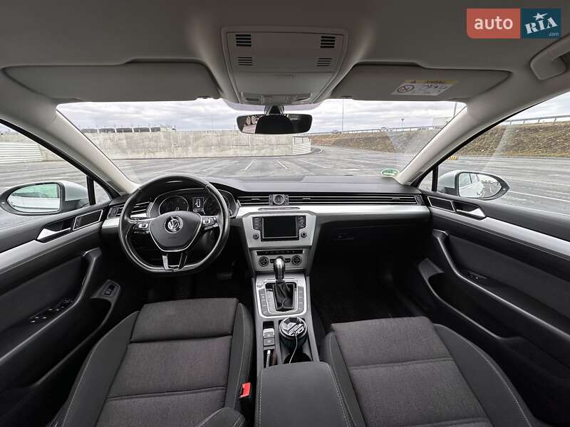Универсал Volkswagen Passat 2016 в Львове