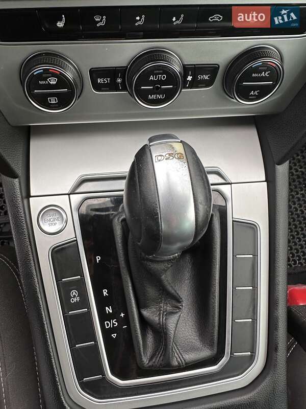 Универсал Volkswagen Passat 2016 в Львове