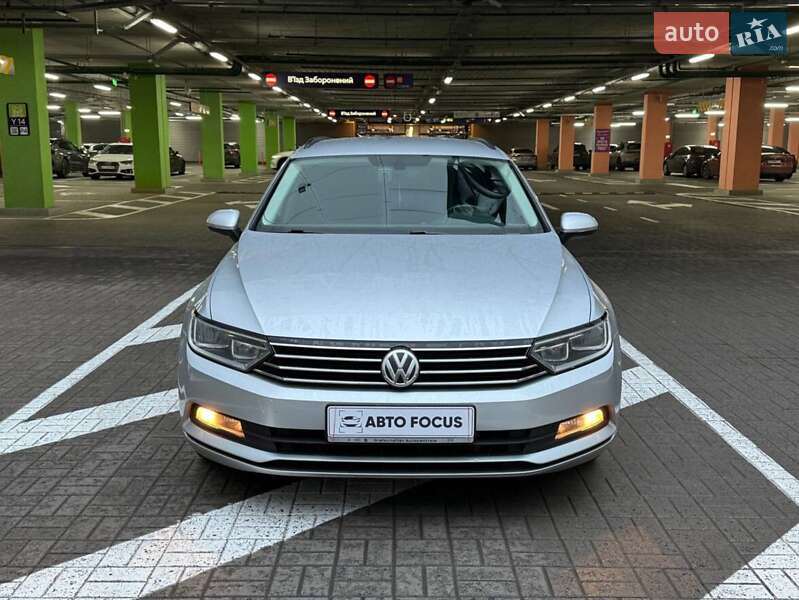 Универсал Volkswagen Passat 2016 в Киеве фото 2 Универсал Volkswagen Passat 2016 в Киеве