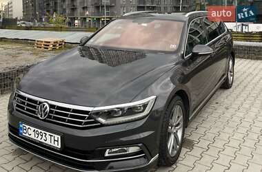 Универсал Volkswagen Passat 2018 в Львове