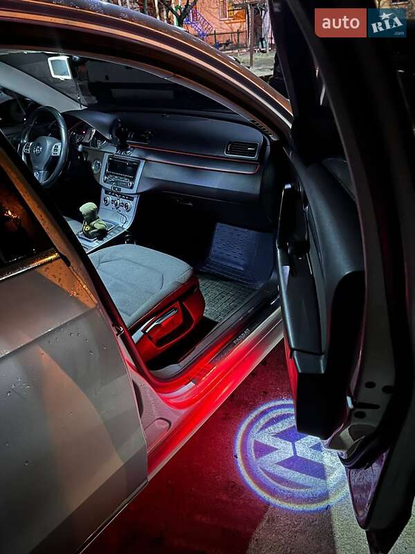 Универсал Volkswagen Passat 2012 в Коцюбинском