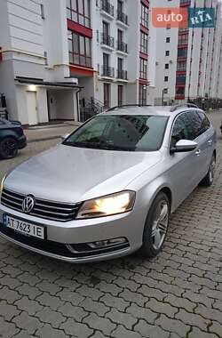 Універсал Volkswagen Passat 2011 в Івано-Франківську