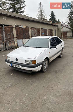 Седан Volkswagen Passat 1991 в Збараже