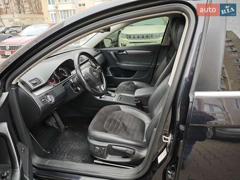 Универсал Volkswagen Passat 2014 в Киеве