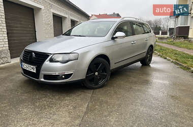 Універсал Volkswagen Passat 2006 в Самборі