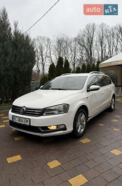 Универсал Volkswagen Passat 2012 в Львове