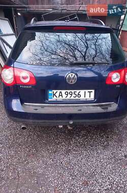 Универсал Volkswagen Passat 2005 в Вышгороде