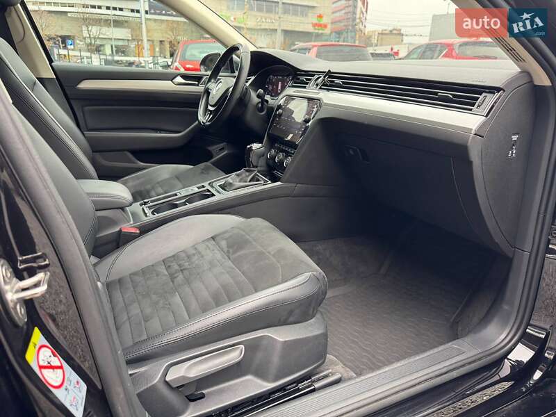 Универсал Volkswagen Passat 2017 в Днепре фото 12 Универсал Volkswagen Passat 2017 в Днепре
