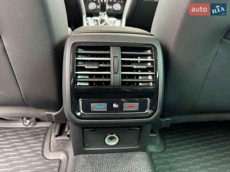 Универсал Volkswagen Passat 2017 в Днепре фото 21 Универсал Volkswagen Passat 2017 в Днепре