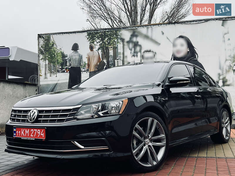 Седан Volkswagen Passat 2018 в Одессе