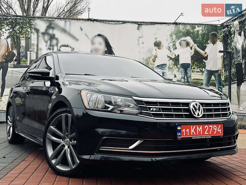 Седан Volkswagen Passat 2018 в Одессе