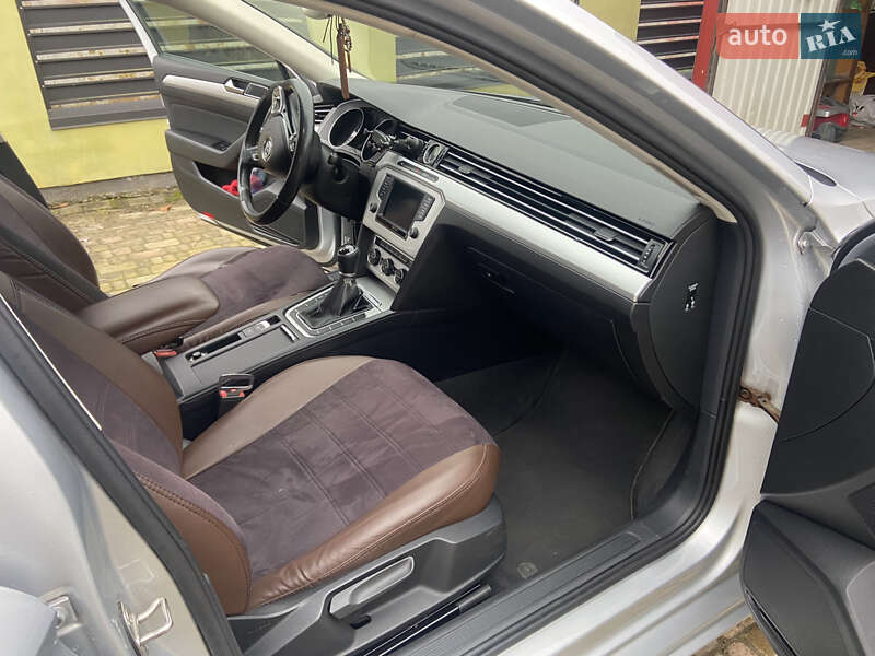 Универсал Volkswagen Passat 2016 в Яворове