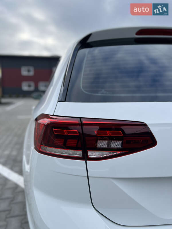 Универсал Volkswagen Passat 2021 в Дубно фото 13 Универсал Volkswagen Passat 2021 в Дубно