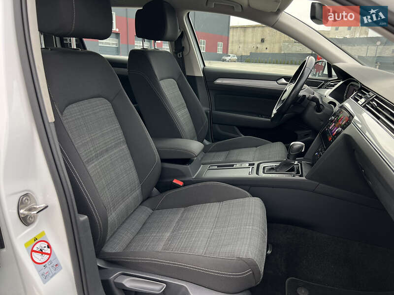 Универсал Volkswagen Passat 2021 в Дубно фото 34 Универсал Volkswagen Passat 2021 в Дубно