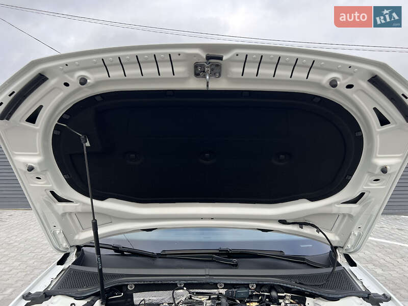 Универсал Volkswagen Passat 2021 в Дубно фото 53 Универсал Volkswagen Passat 2021 в Дубно