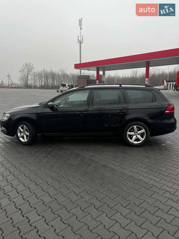 Универсал Volkswagen Passat 2011 в Черновцах