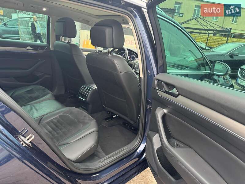 Универсал Volkswagen Passat 2017 в Запорожье фото 11 Универсал Volkswagen Passat 2017 в Запорожье