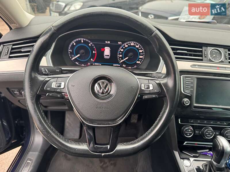 Универсал Volkswagen Passat 2017 в Запорожье фото 22 Универсал Volkswagen Passat 2017 в Запорожье