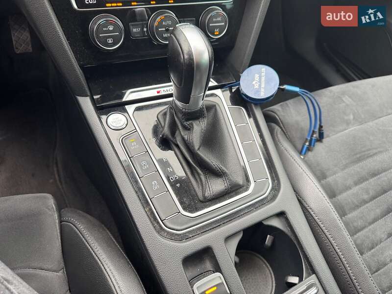 Универсал Volkswagen Passat 2017 в Запорожье фото 27 Универсал Volkswagen Passat 2017 в Запорожье