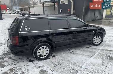 Універсал Volkswagen Passat 2002 в Києві