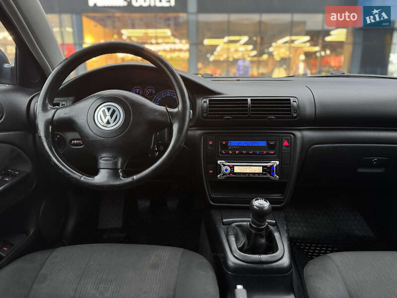 Универсал Volkswagen Passat 2001 в Киеве