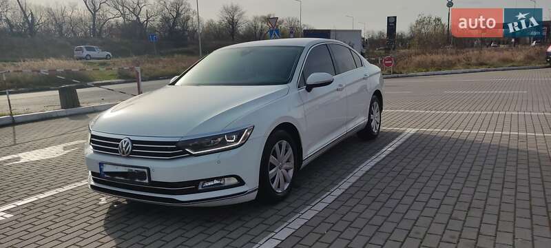 Седан Volkswagen Passat 2016 в Стрию фото 10 Седан Volkswagen Passat 2016 в Стрию