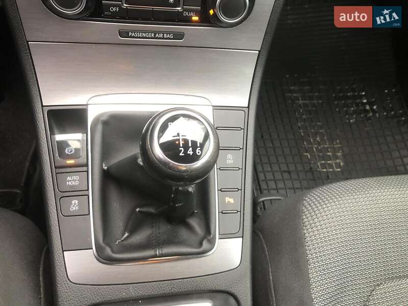 Седан Volkswagen Passat 2010 в Ивано-Франковске фото 2 Седан Volkswagen Passat 2010 в Ивано-Франковске