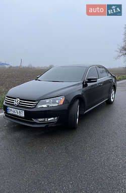 Седан Volkswagen Passat 2012 в Ромнах