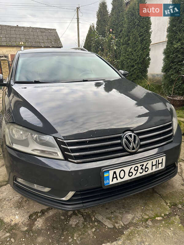 Универсал Volkswagen Passat 2012 в Виноградове фото Универсал Volkswagen Passat 2012 в Виноградове