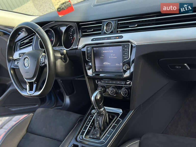 Седан Volkswagen Passat 2016 в Береговому фото 22 Седан Volkswagen Passat 2016 в Береговому