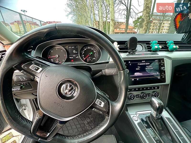 Універсал Volkswagen Passat 2015 в Мукачевому