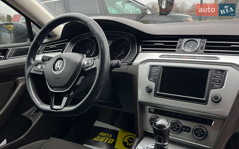 Универсал Volkswagen Passat 2015 в Коломые