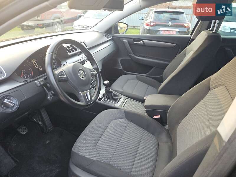 Седан Volkswagen Passat 2012 в Стрые фото 24 Седан Volkswagen Passat 2012 в Стрые