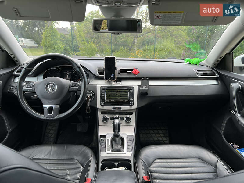 Универсал Volkswagen Passat 2014 в Новой Ушице