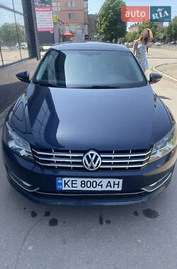 Седан Volkswagen Passat 2012 в Кривом Роге