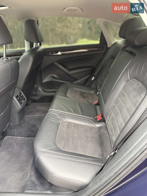 Седан Volkswagen Passat 2014 в Тернополе