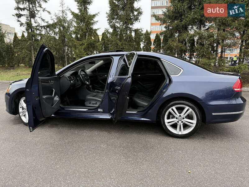 Седан Volkswagen Passat 2014 в Тернополе