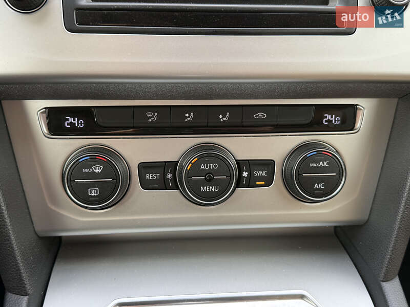 Універсал Volkswagen Passat 2015 в Стрию фото 56 Універсал Volkswagen Passat 2015 в Стрию