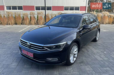 Універсал Volkswagen Passat 2022 в Луцьку