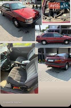 Седан Volkswagen Passat 1991 в Черновцах