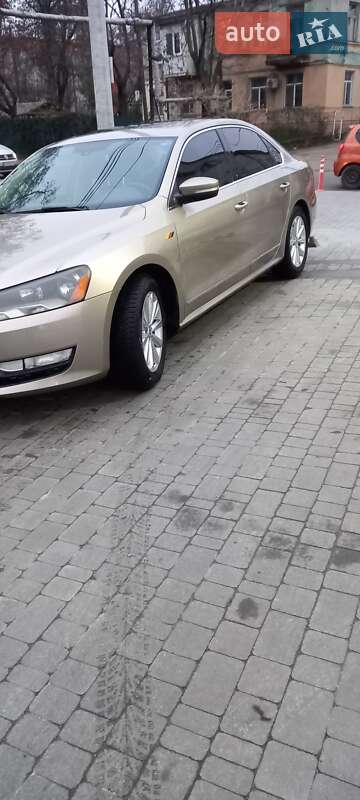Седан Volkswagen Passat 2014 в Одесі