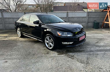 Седан Volkswagen Passat 2014 в Рівному