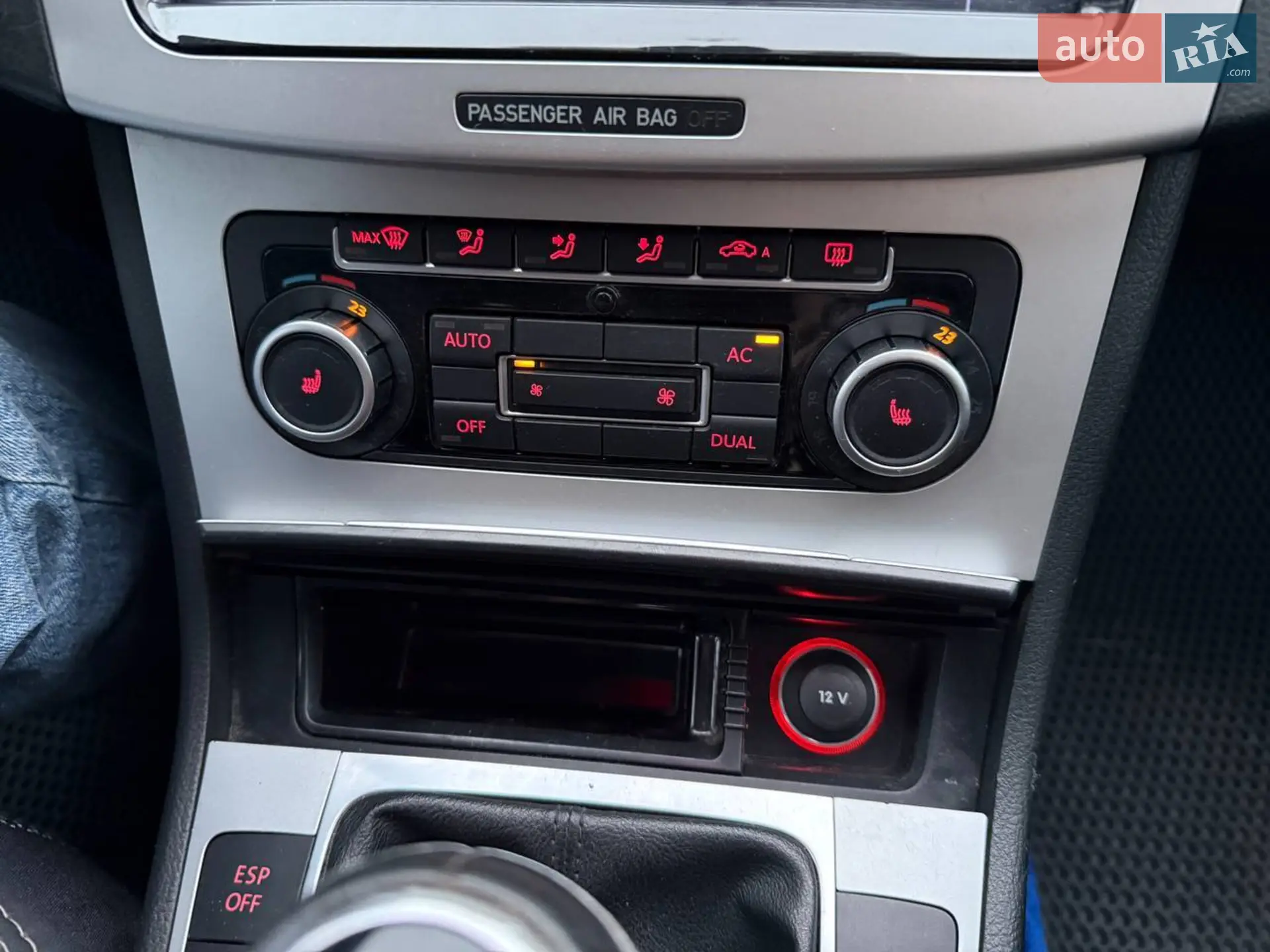2010 Volkswagen Passat - мініатюра 22