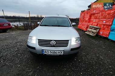 Седан Volkswagen Passat 2001 в Виноградове