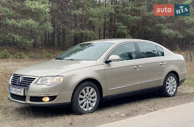 Седан Volkswagen Passat 2005 в Харкові