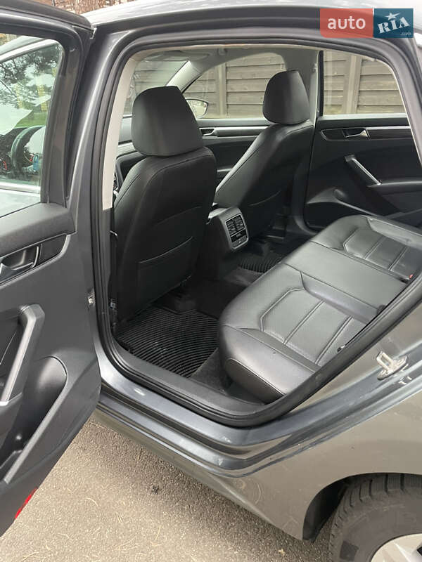Седан Volkswagen Passat 2018 в Буче