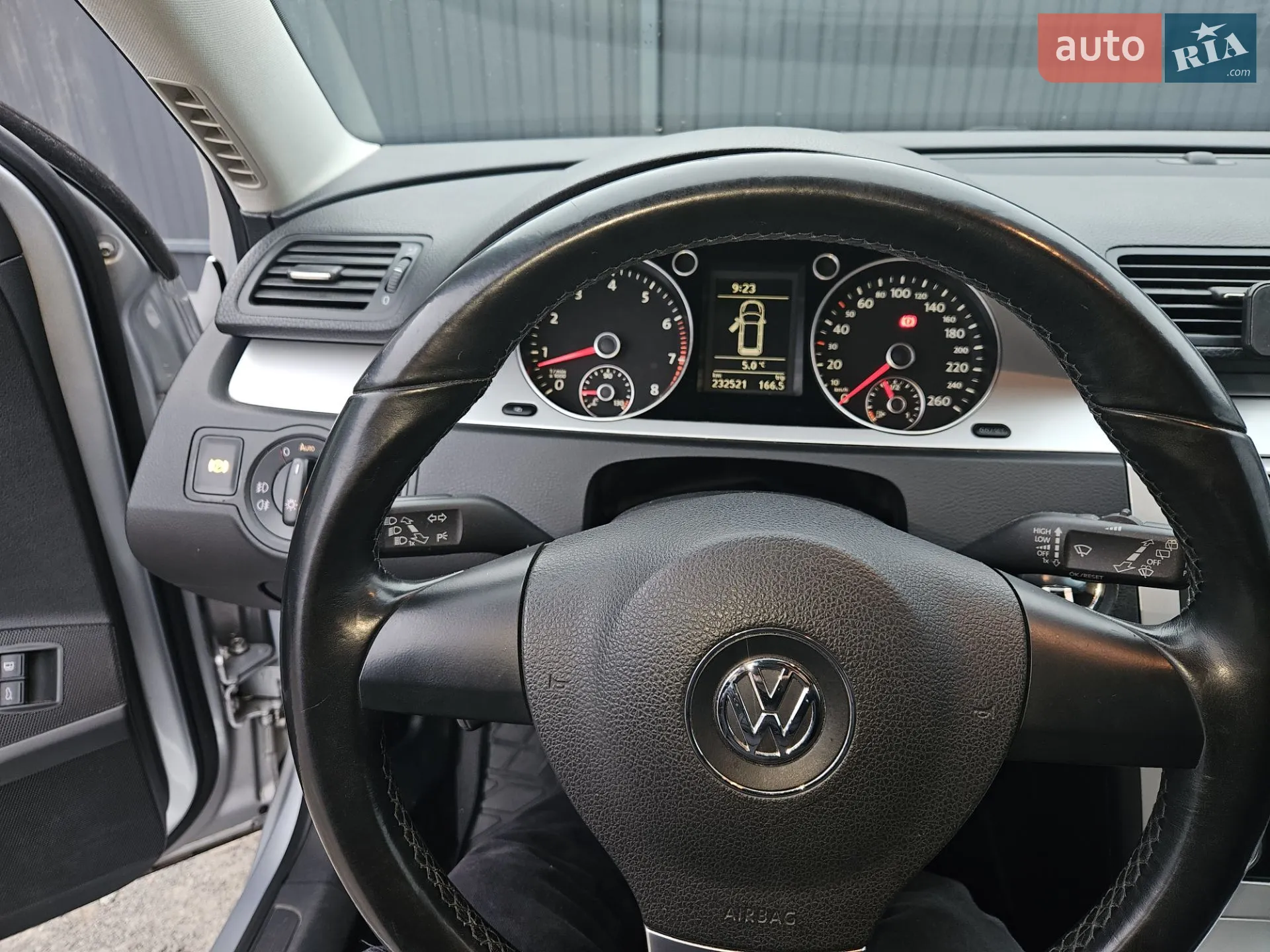 2010 Volkswagen Passat - мініатюра 10
