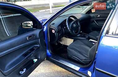 Седан Volkswagen Passat 1998 в Валках