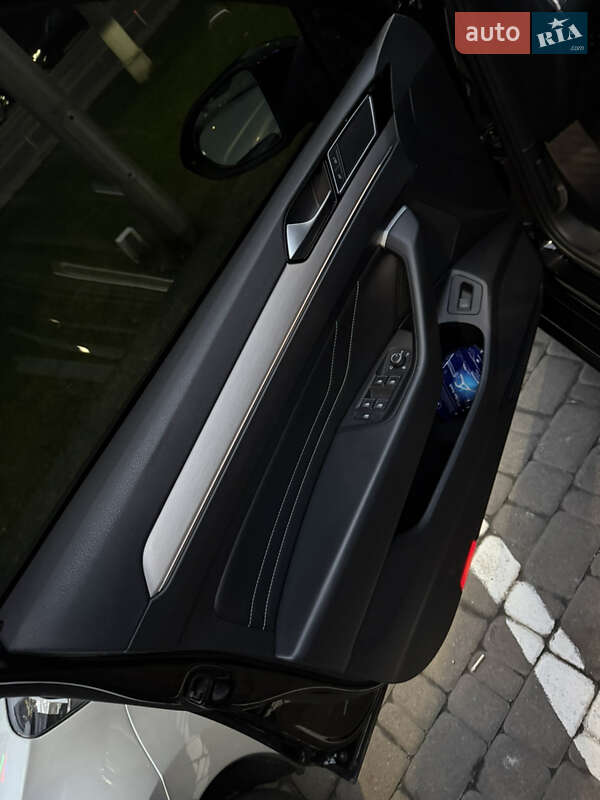Седан Volkswagen Passat 2019 в Киеве
